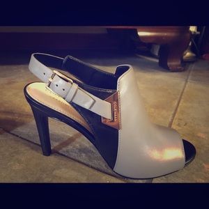 New COLE HAAN PEEP TOE MULES